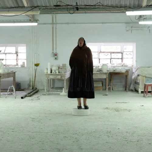 unearthing_cantadeira_centro